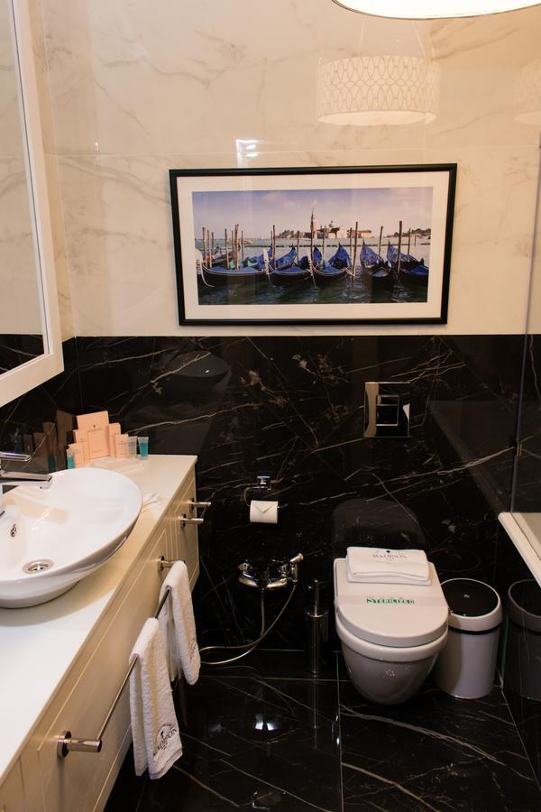 Madison Ave Hotel Μπισκέκ Εξωτερικό φωτογραφία