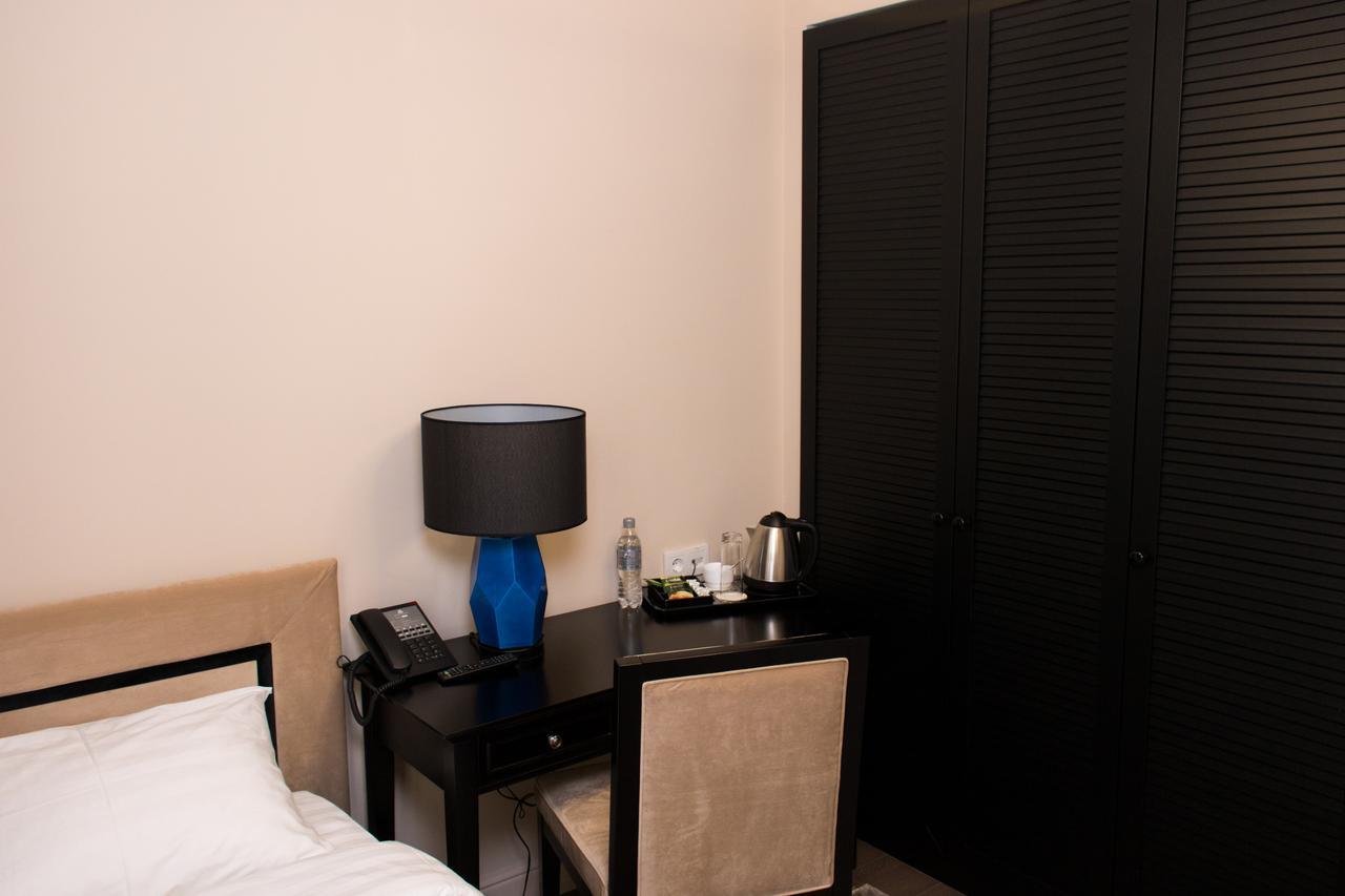 Madison Ave Hotel Μπισκέκ Εξωτερικό φωτογραφία