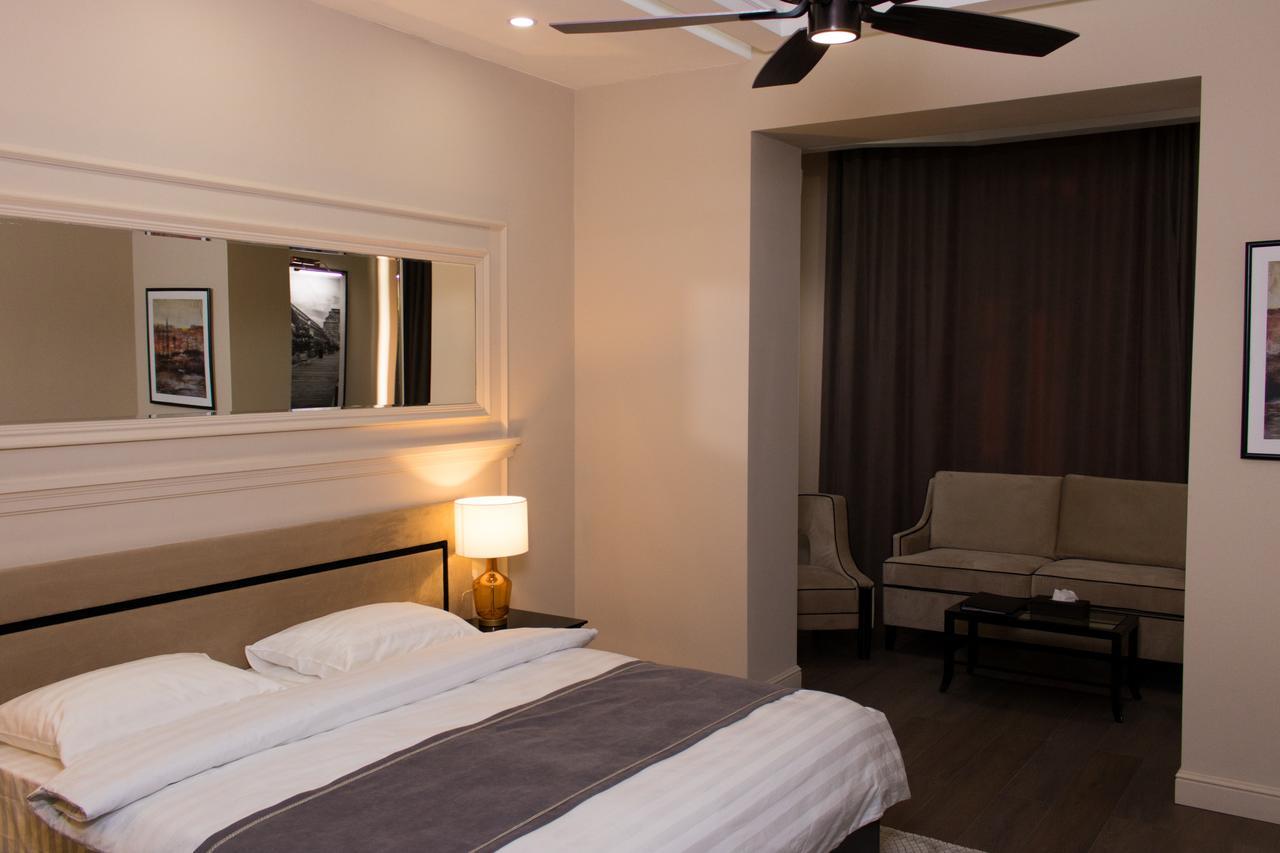 Madison Ave Hotel Μπισκέκ Εξωτερικό φωτογραφία