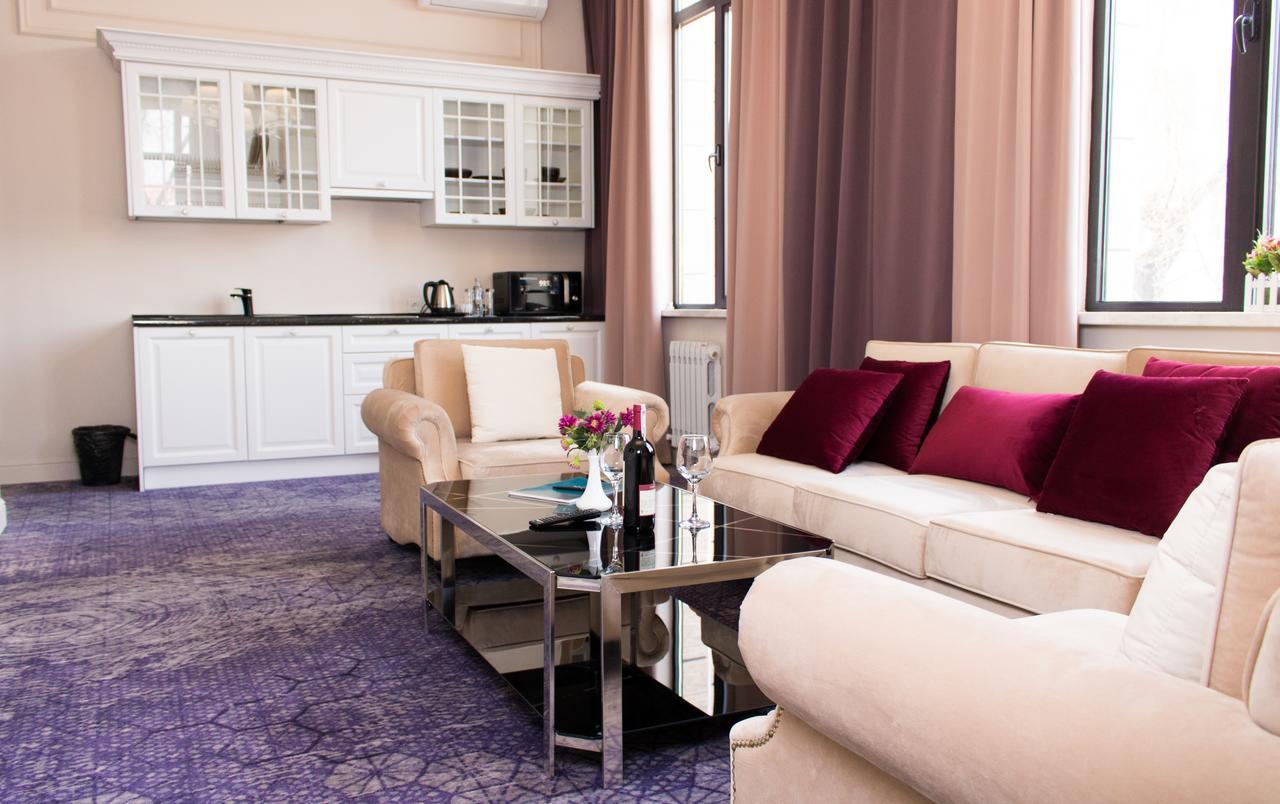 Madison Ave Hotel Μπισκέκ Εξωτερικό φωτογραφία
