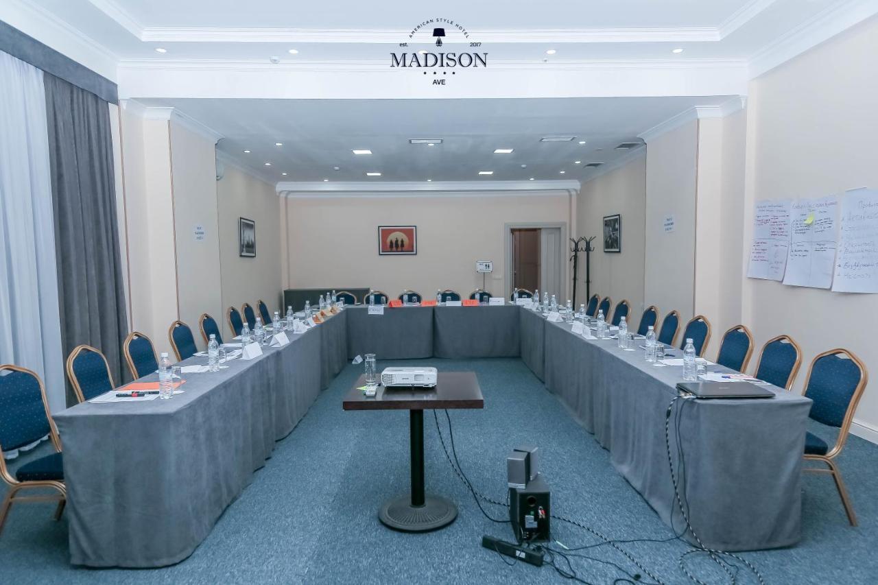 Madison Ave Hotel Μπισκέκ Εξωτερικό φωτογραφία