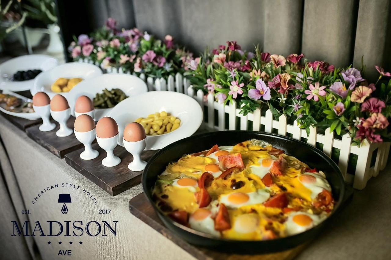 Madison Ave Hotel Μπισκέκ Εξωτερικό φωτογραφία